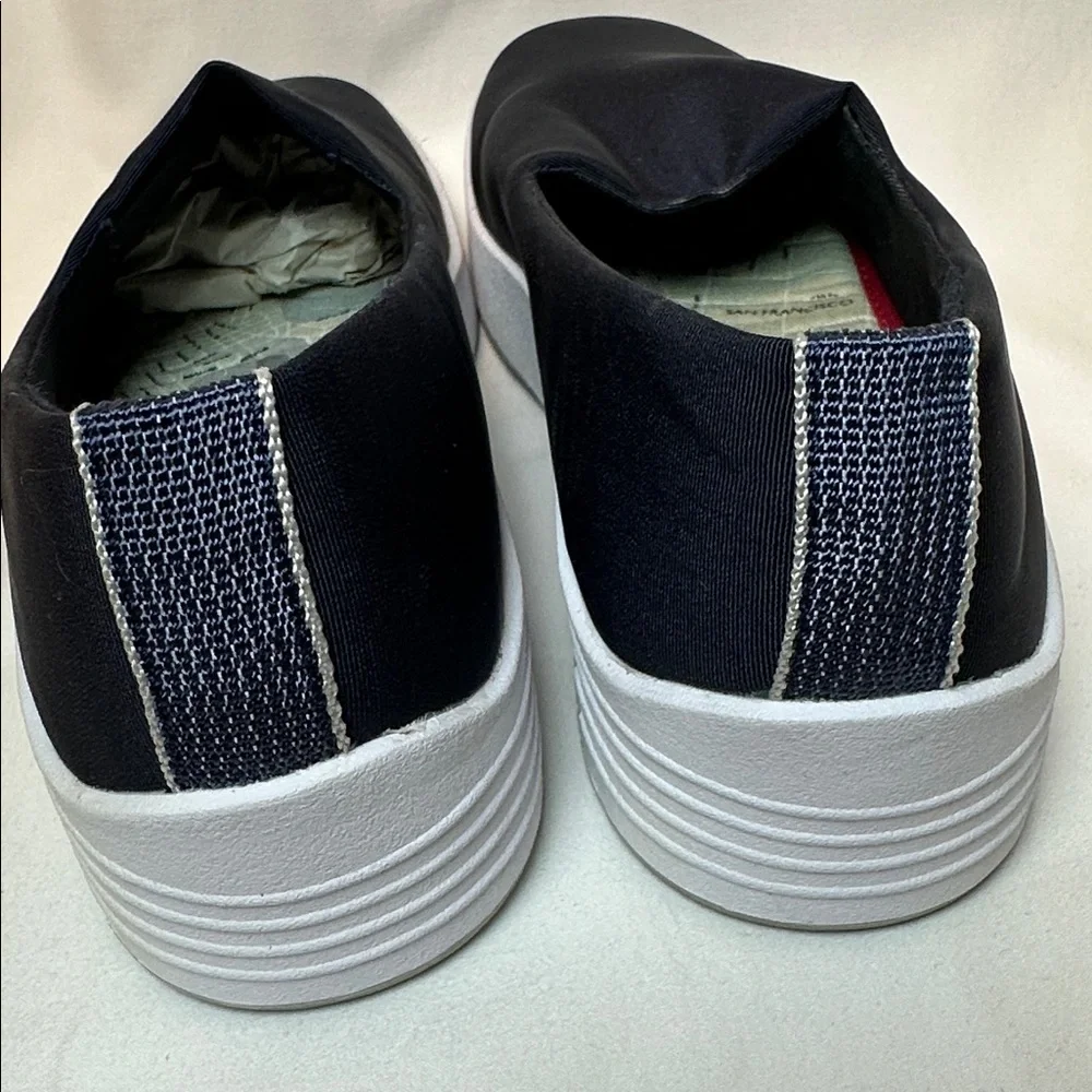 Easy Spirit Black Slip-On Shoes with Cream Soles